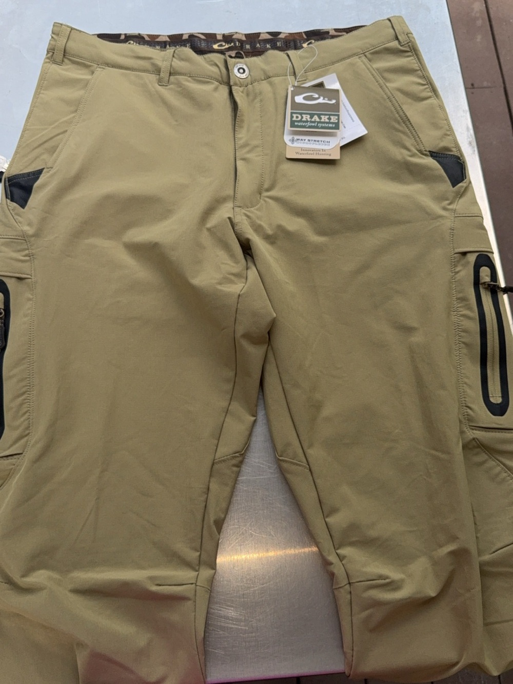 Men’s Drake khaki pants